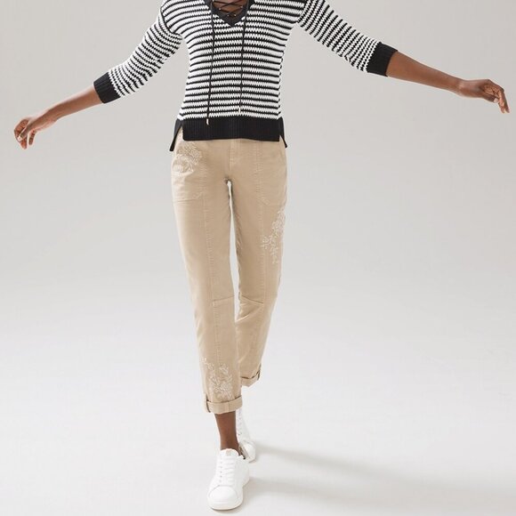 WHBM $110 EMBROIDERED Mid-Rise Pret-A-Pedi Crop Pants 12R - Picture 3 of 12